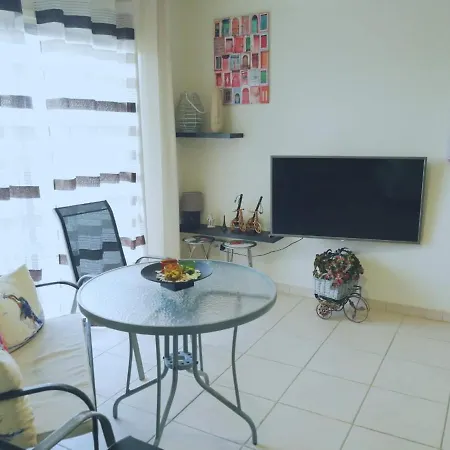 Comfortable And Quiet Flat